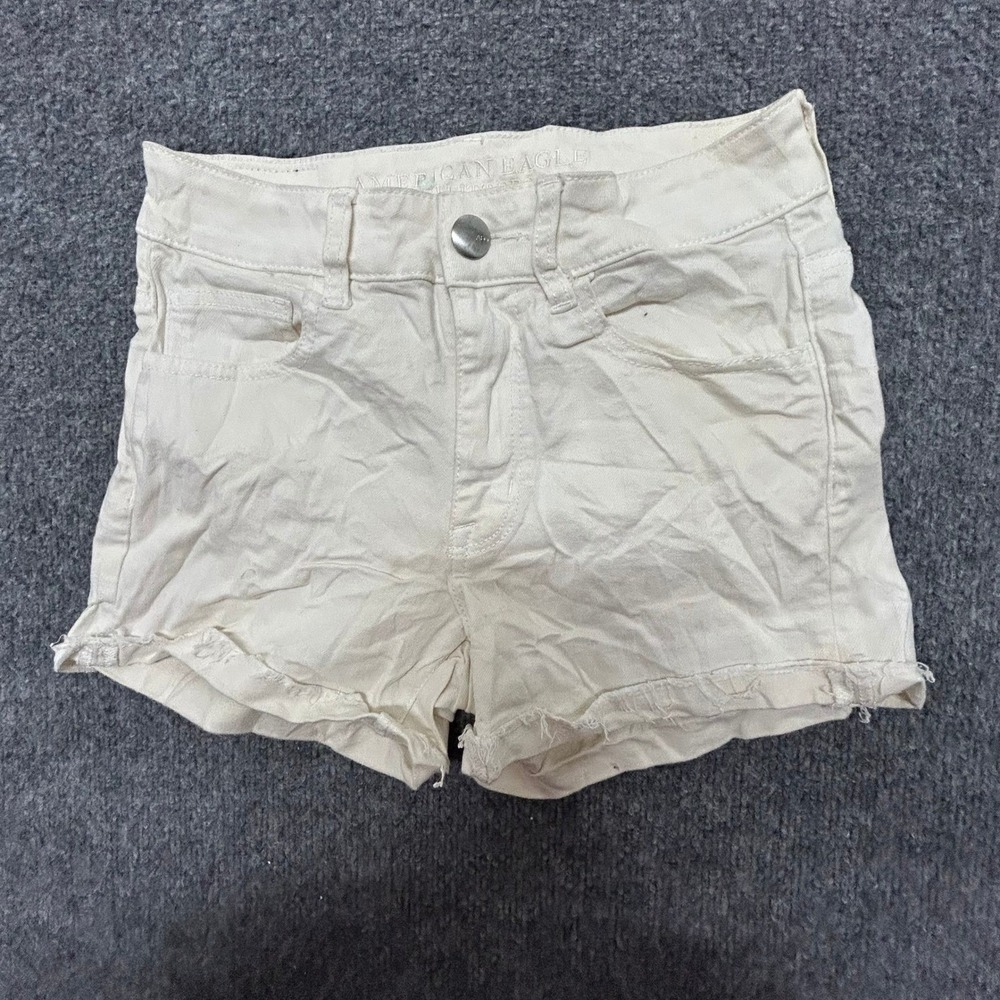 American Eagle Shorts Womens Size 2 Cream Super Super Stretch Raw Hem Casual